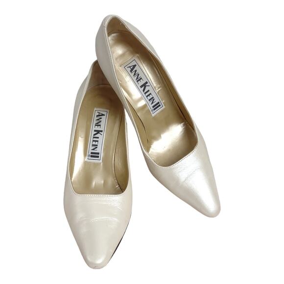 ANNE KLEIN Cream Pearlized Pumps Size 8.5 Heels Wedding Career Special Occasion - Picture 5 of 14